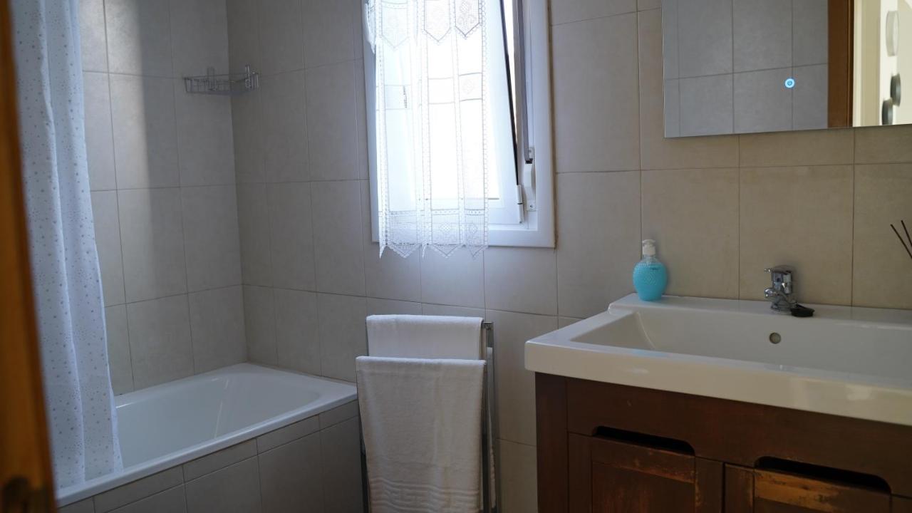Solares Style Vistas Al Rio Miera Apartment Luaran gambar